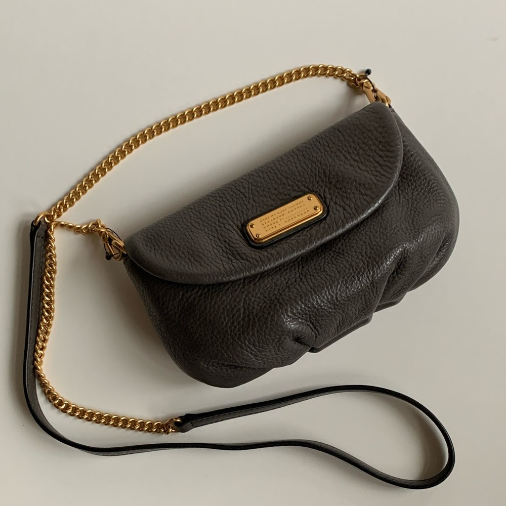 MARC BY MARC JACOBS Like New Classic Karlie Q Crossbody Bag - Picture 3 of 15